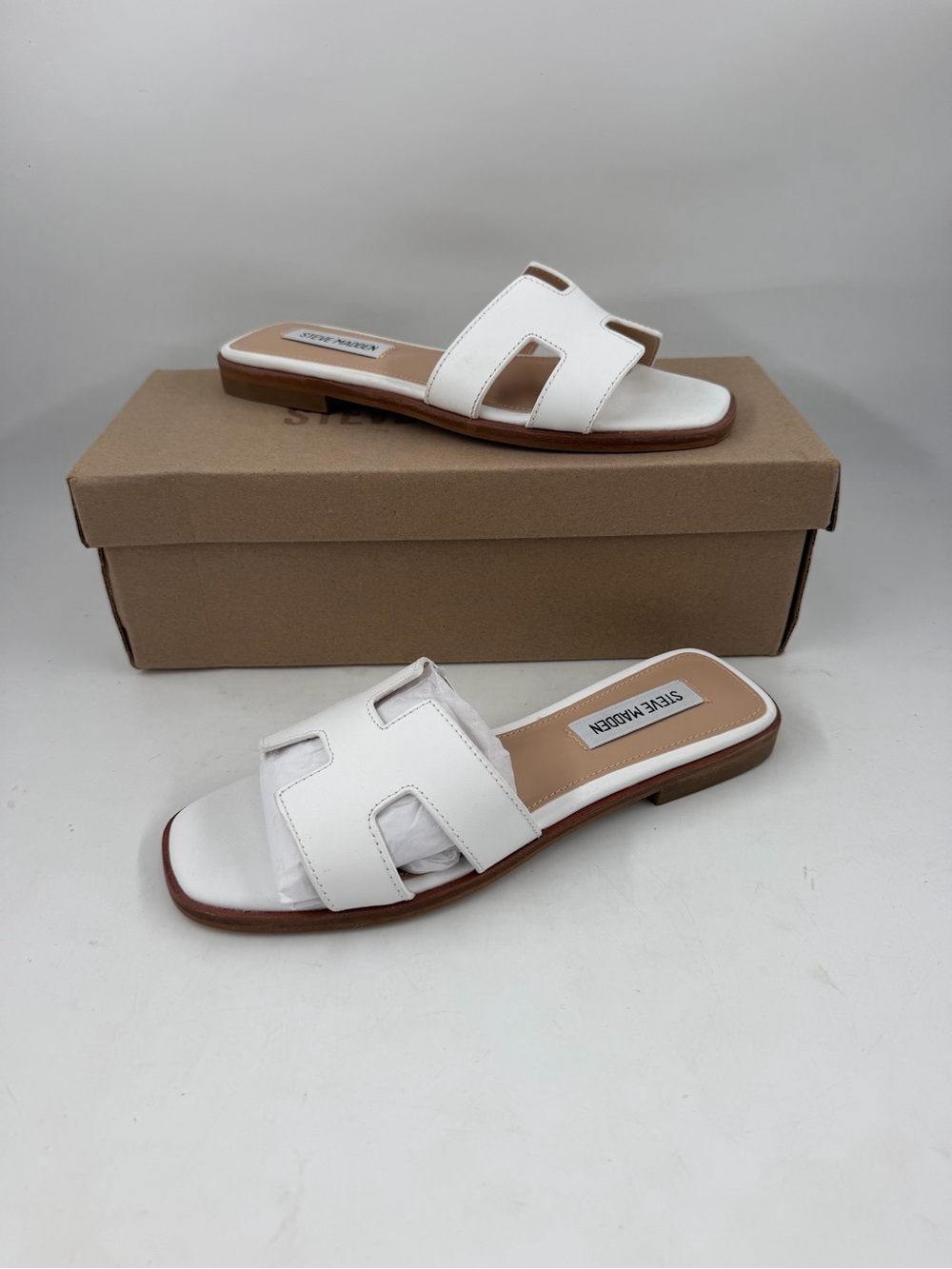 Steve Madden Women’s Hadlyn White Leather -SZ 6.5- Slip-On Slide Sandal